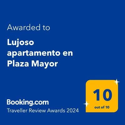 Elegant full apartment overlooking Plaza Mayor