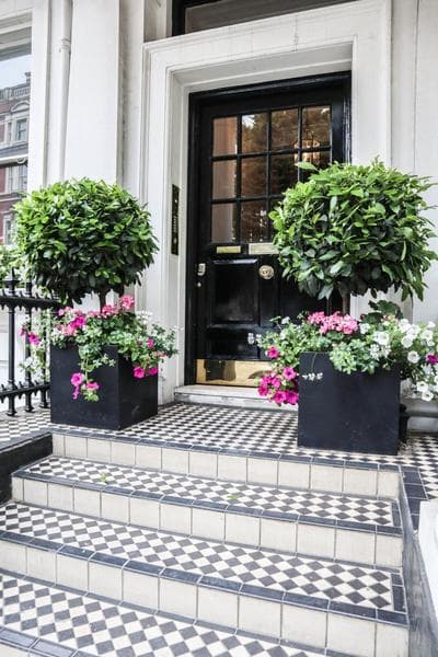 Elegant One-Bedroom! Kensington Flat with Patio