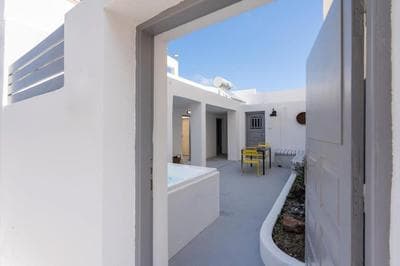 Villa Tholos & Prive Jacuzzi