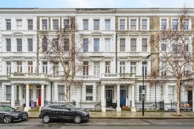 2 BR garden flat in W Kensington
