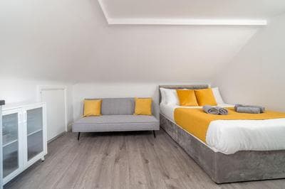 Cosy 4th Floor studio apartment in Brick Lane