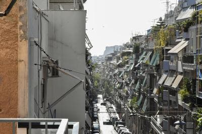 Renovated Kypseli Apartment