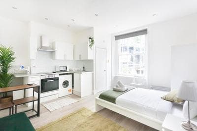 Beautiful Studio Flat in Hackney next to Overground Station