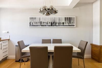 London Is Yours - 2 Bedroom in Kensington