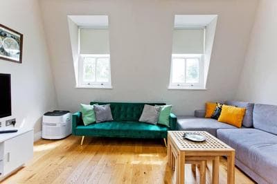 Stylish 1Bed Duplex Kensington