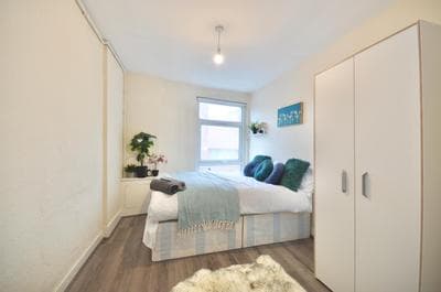 Curve Apartments