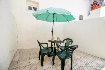 157 A - Charming Santos Apartment wPatio