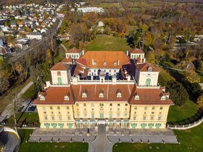 Pannonia Apartments
