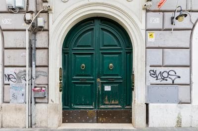 Classy 2-bdr in Termini district