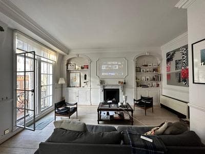 Spacious and beautiful flat in Mayfair, Berkeley St