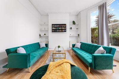 Stylish 2-Bedroom Brixton Apartment with Reliable High-Speed Wi-Fi