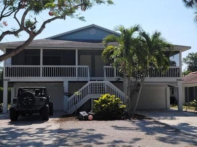 Tarpon - Spacious Updated W&D Full Kitchen 1.5 Mi to Beach