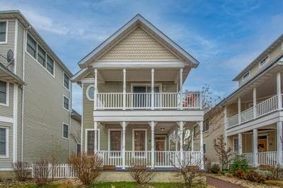 Luxury Beachside Vacation Getaway - OceanView, Movie Theatre, Mini Golf