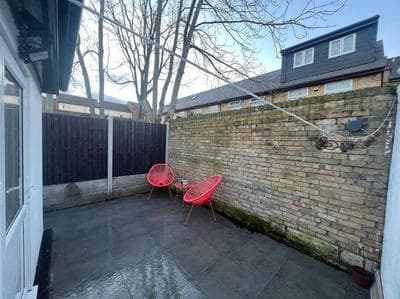Modern flat on Lea Bridge Road.