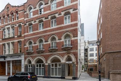 Beautiful 2-Bed Apartment in London