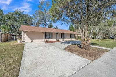 Serenity Retreat- Charming Home Near Attractions! home
