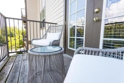 Landing Modern Apartment with Amazing Amenities (ID1340)