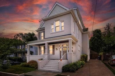 An Opulent 5-Bedroom Suite Xcape