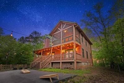 Best Views in Ellijay - Waffle Bar-King Bed-HotTub