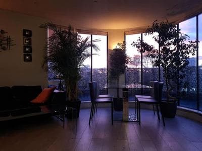 Panoramic Pondview Penthouse