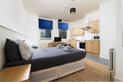 Large Studio on Finchley Road 10