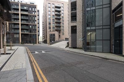 Modern New 2BR wViews & Balcony in Wandsworth