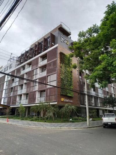 Dpto lujoso y moderno en zona empresarial