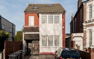 Uksas Stunning one bedroom Flat Free Parking
