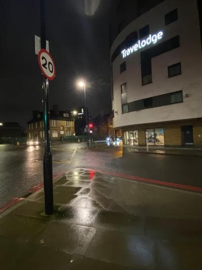 XL Bright Room+Parking+Fridge+Micro - 20min London Bridge - 3 min walk to Train/Bus Station