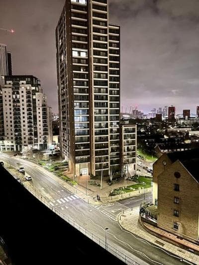 Cosy, Comfy 2 Bed Apartment Canary Wharf