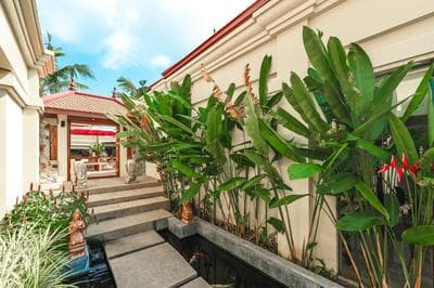 Extraordinary Courtyard 6BR Pool Villa