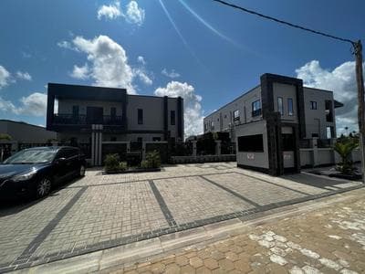 Luxury Sky Group Double Bedroom Apartment with Gym & 2 Pools