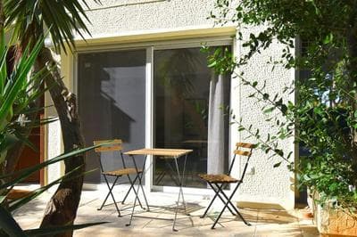 Glyfada Maisonette by Taurus