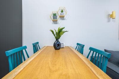Cesily 2-Bedroom Apartment in Athens