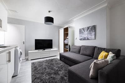 One Bedroom Apartment opposite Brent Cross station