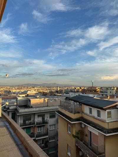 Appartamento penthouse con terrazzo vista a Monteverde