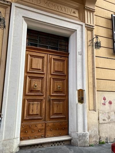 Luciano San Giovanni Guest House
