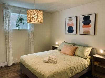 Stylish Apt #1, Central Location