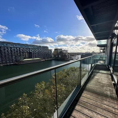 Canary Wharf Apartments