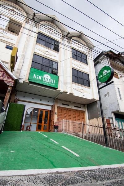 Kareem Syariah Hostel Bukittinggi