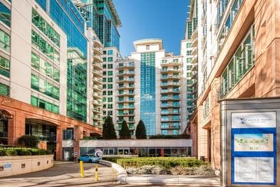 Compact 2 Bed Good Transport Links