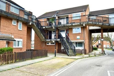 Stunning Apartment, Sleeps 4, Central London, 1 bedroom, Zone 1, Kennington - Open for Business stays, Long Stays and Families Relocating