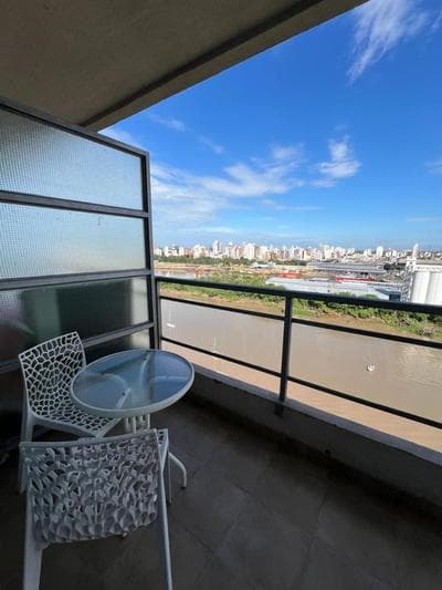 Departamento con increíbles vistas al río
