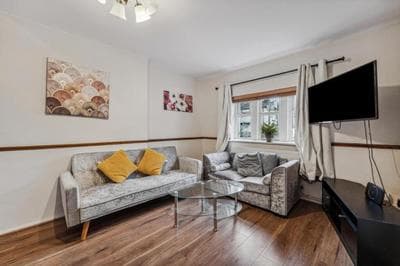 London Central Large Self Catering House