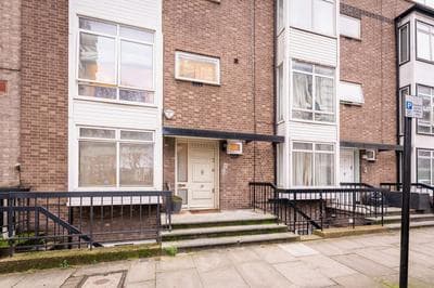 Luxury 6 Bedroom House in Southwick Street