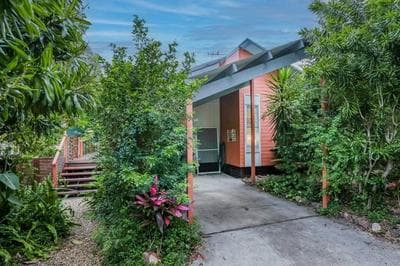 Beach home in the heart of Agnes