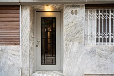 *Kolonaki Chic* Minimalist Studio in Athens