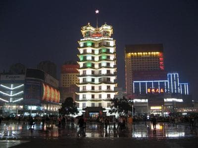 James Joyce Coffetel Zhengzhou Aquarium Chenyan Flower