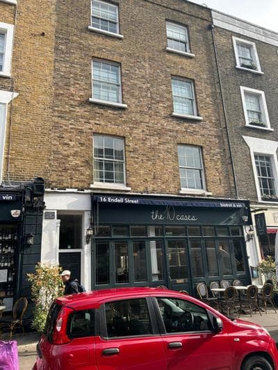 The Wanderlust in the Heart of Covent Garden - 1BR Apartment sleeps 4 - Near Tube - Tesco and Restaurants