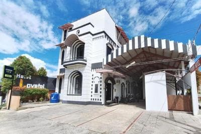 Urbanview lovetel Near Jalan Sudirman by RedDoorz